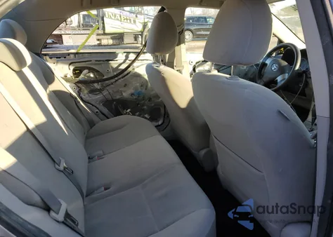 2011 Toyota Corolla Le z USA, uszkodzony, nr VIN 2T1BU4EE7BC649490